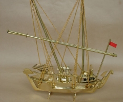 Bronze ship Nο ΕΙ 198.