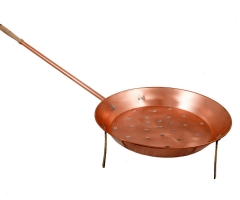 Chestnut pan No 3300.