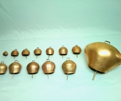 Cowbells for livestock, type B.
