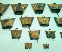 Cowbells for livestock, type E.